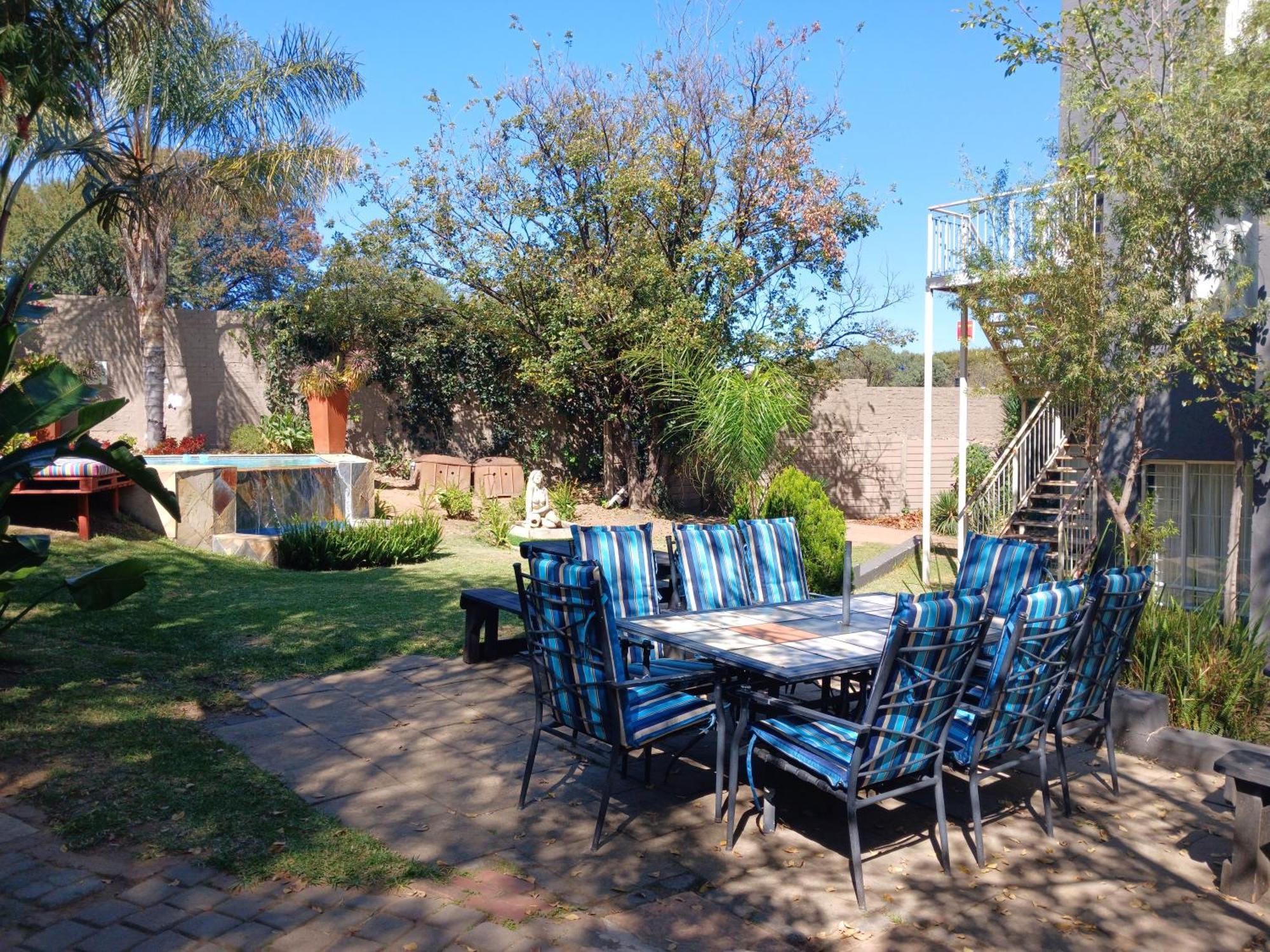 Villa Via Hotel Midrand Exteriör bild